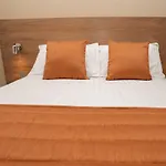 Eagle Hotel Luton Airport